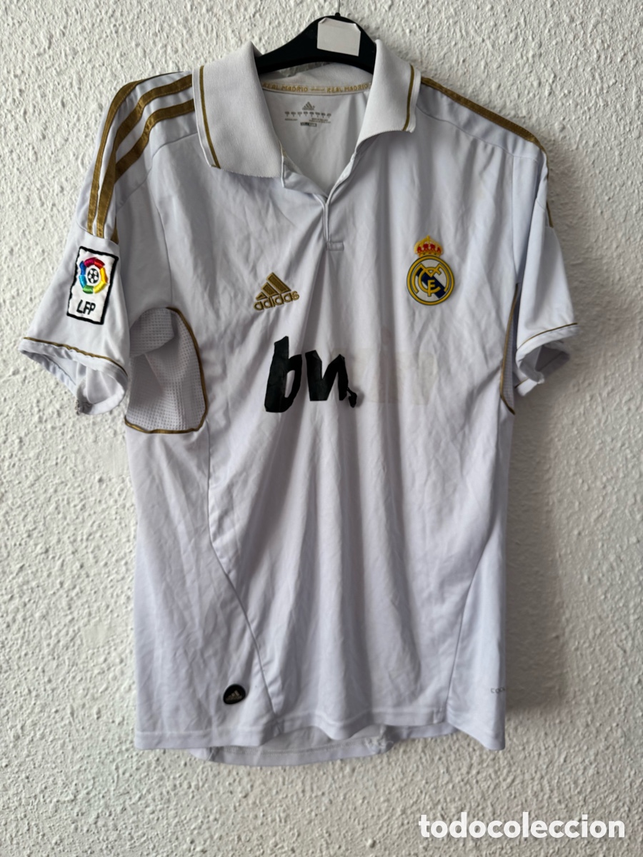 Sports collectibles: Antigua Camiseta deportiva vintage de F&uacute;tbol Real Madrid TALLA -S- Adidas