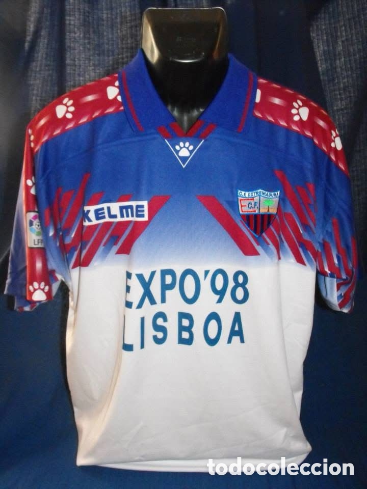 Coleccionismo deportivo: Match worn Igor Gluscevic CF Extremadura camiseta usada por el goleador