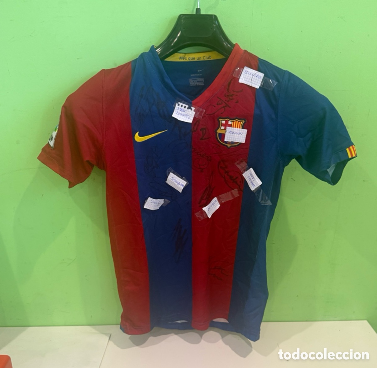 Coleccionismo deportivo: Camiseta FC Barcelona Nike Sphere Dry 2006-2007 firmada por plantilla .Xavi,Eto&rsquo;o, Giuly, Larsson&hellip;