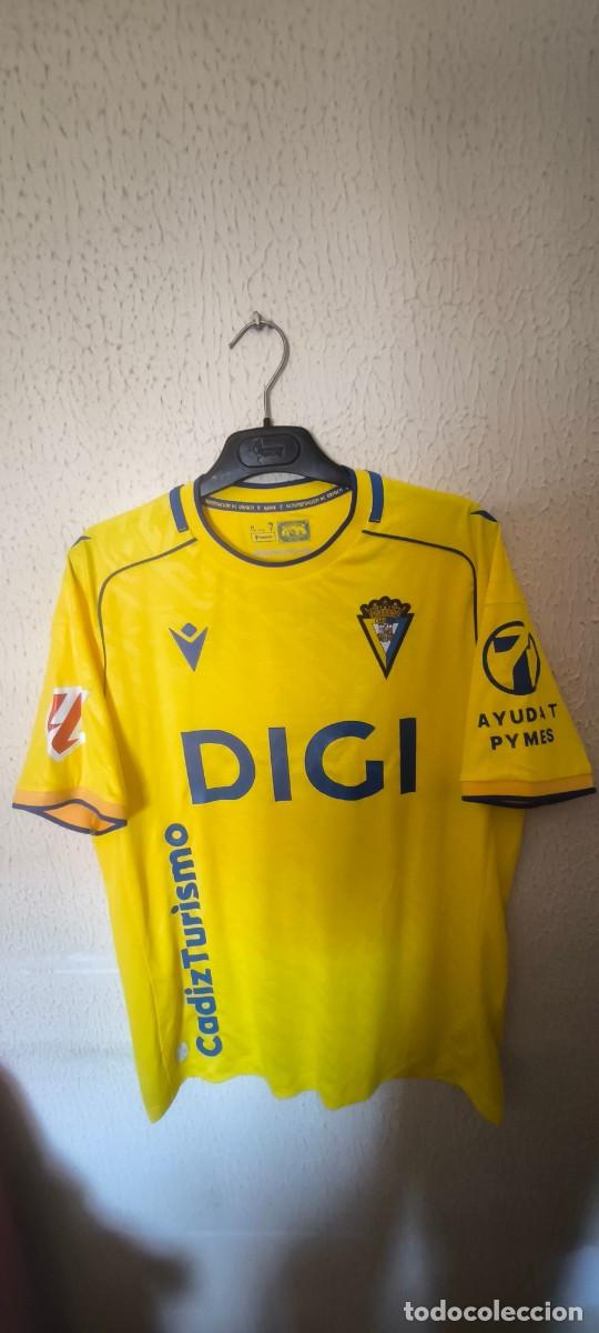 Collectionnisme sportif: Original | Camiseta Futbol Shirt | Talla M | Cadiz CF - 16 Antonio Cordero Anto&ntilde;ito match worn
