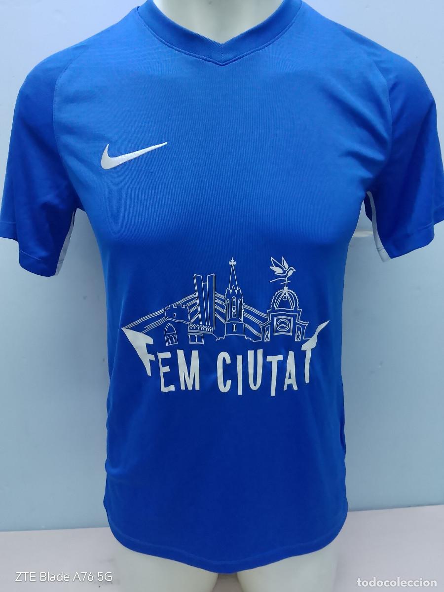 Coleccionismo deportivo: Fundaci&oacute; Esportiva Grama de Santa Coloma de Gramenet camiseta futbol M
