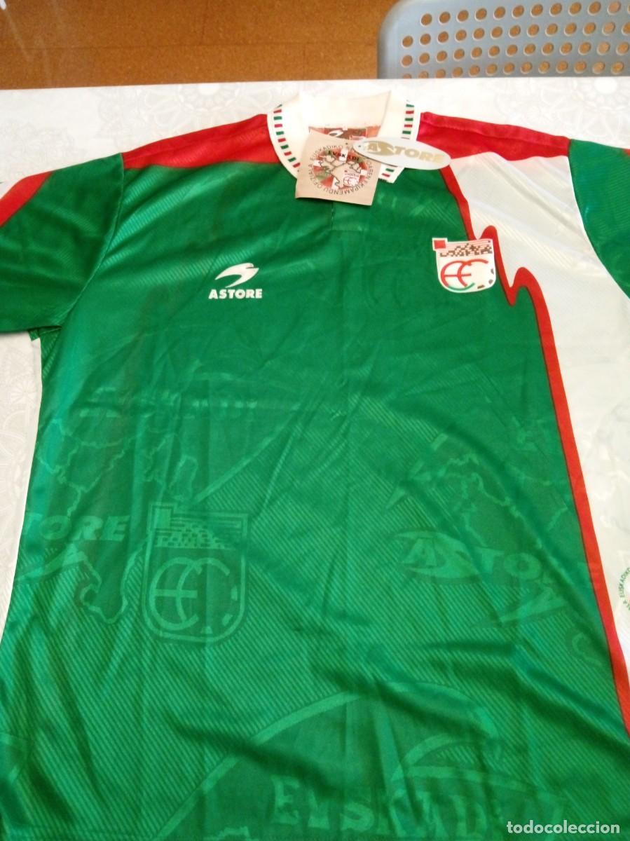 Coleccionismo deportivo: Camiseta de la Selecci&oacute;n de Euskadi.