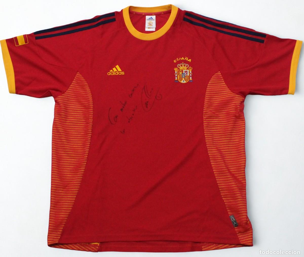 Coleccionismo deportivo: Camiseta F&uacute;tbol Espa&ntilde;a Adidas 2002 2004 Oficial Firmada Iker Casillas Talla L