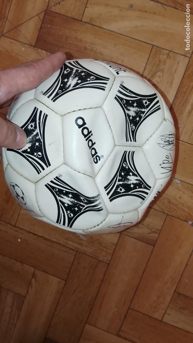 Coleccionismo deportivo: Antiguo balon futbol adidas . Si uso apenas