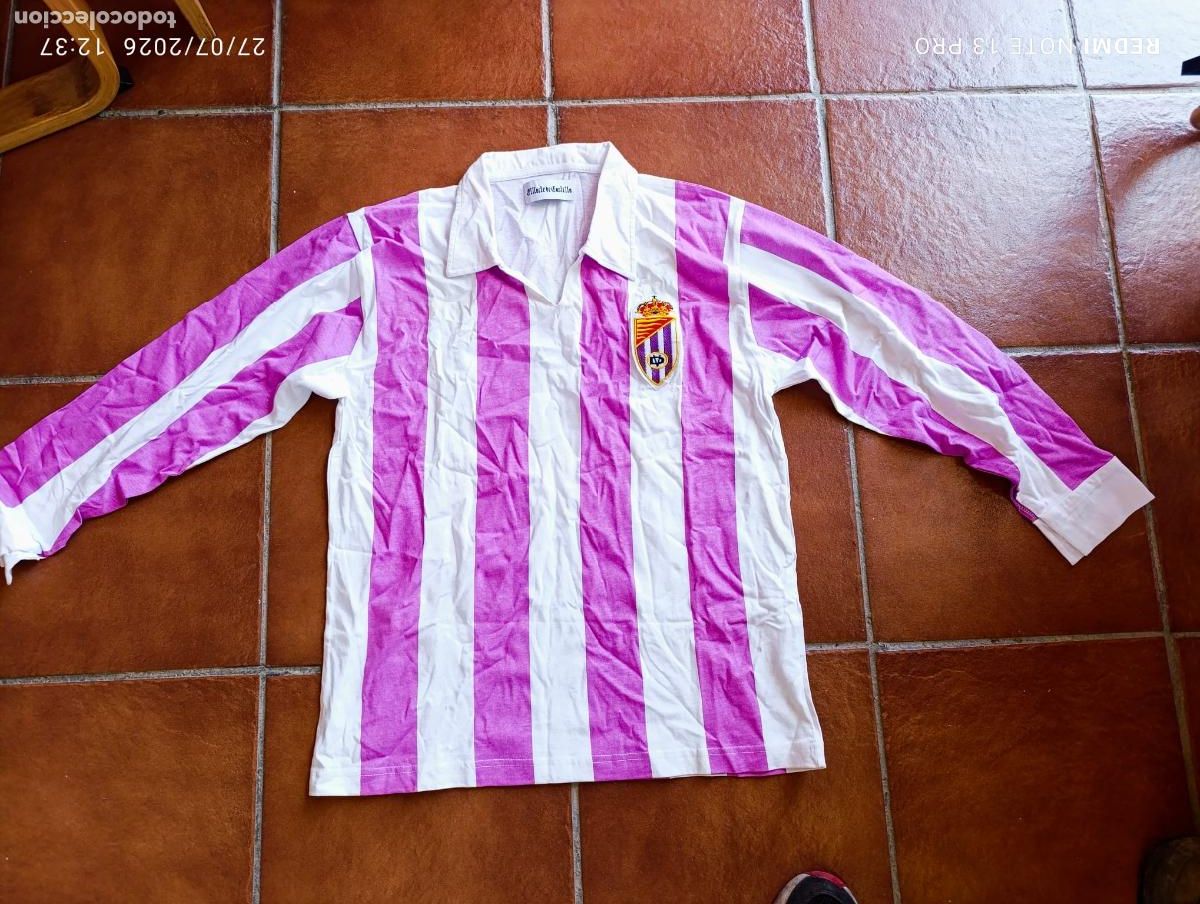 Coleccionismo deportivo: REPLICA CAMISETA JUGADOR FUTBOL EQUIPO REAL VALLADOLID.