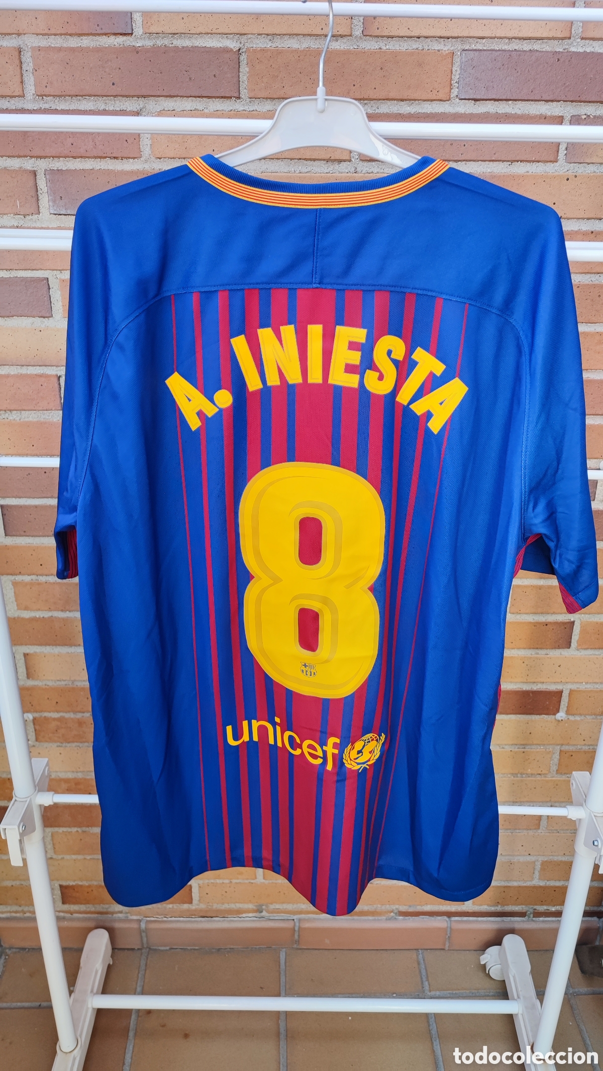 Collectionnisme sportif: Camiseta Barcelona Iniesta 2017