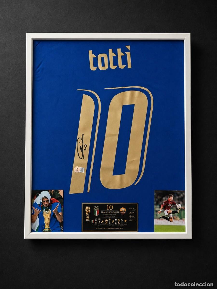 Coleccionismo deportivo: Camiseta Italia Francesco Totti #10 Firmada Aut&oacute;grafo autenticado Beckett &ndash;L