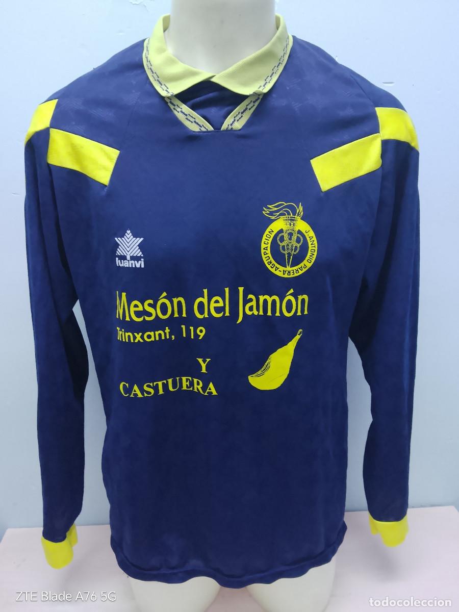 Coleccionismo deportivo: Agrupaci&oacute;n J.A. Parera Barcelona 1980 vintage dissolved camiseta futbol L