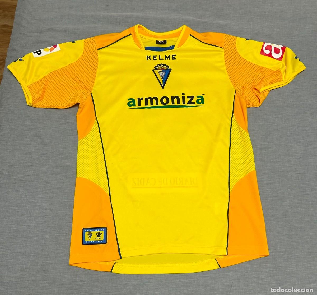 Coleccionismo deportivo: Camiseta C&aacute;diz C.F. temporada 2006-07.