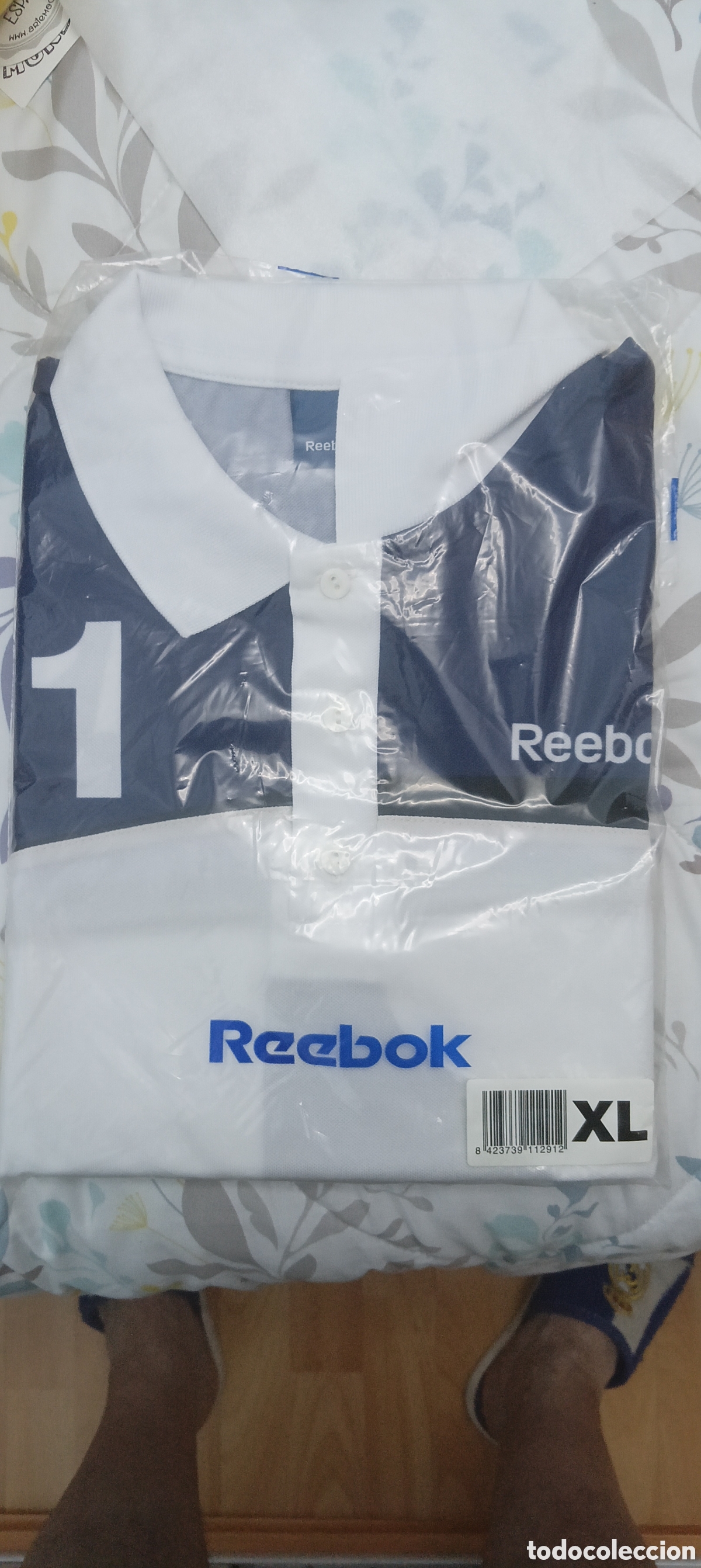 Coleccionismo deportivo: Polo Reebok nuevo. . .