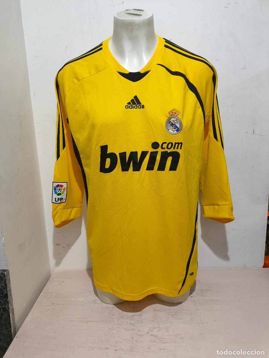Coleccionismo deportivo: Real Madrid portero Goalkepper futbol football shirt Casillas xl 66cts