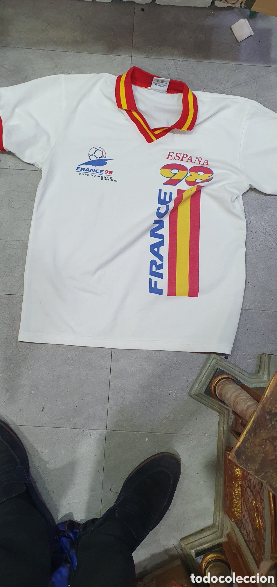 Coleccionismo deportivo: Camiseta de f&uacute;tbol Mundial Francia 1998. (L139)