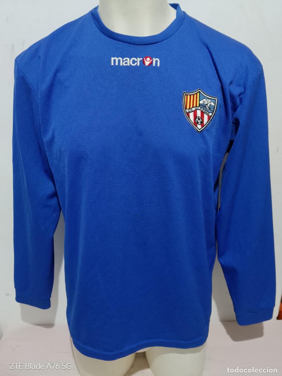 Coleccionismo deportivo: UE Vilassar de Mar camiseta futbol visitante catalunya football shirt M 57cts