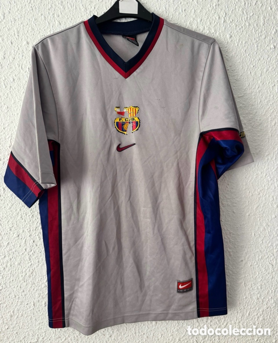 Coleccionismo deportivo: Antigua Camiseta deportiva de F&uacute;tbol FC Barcelona TALLA -L- Nike