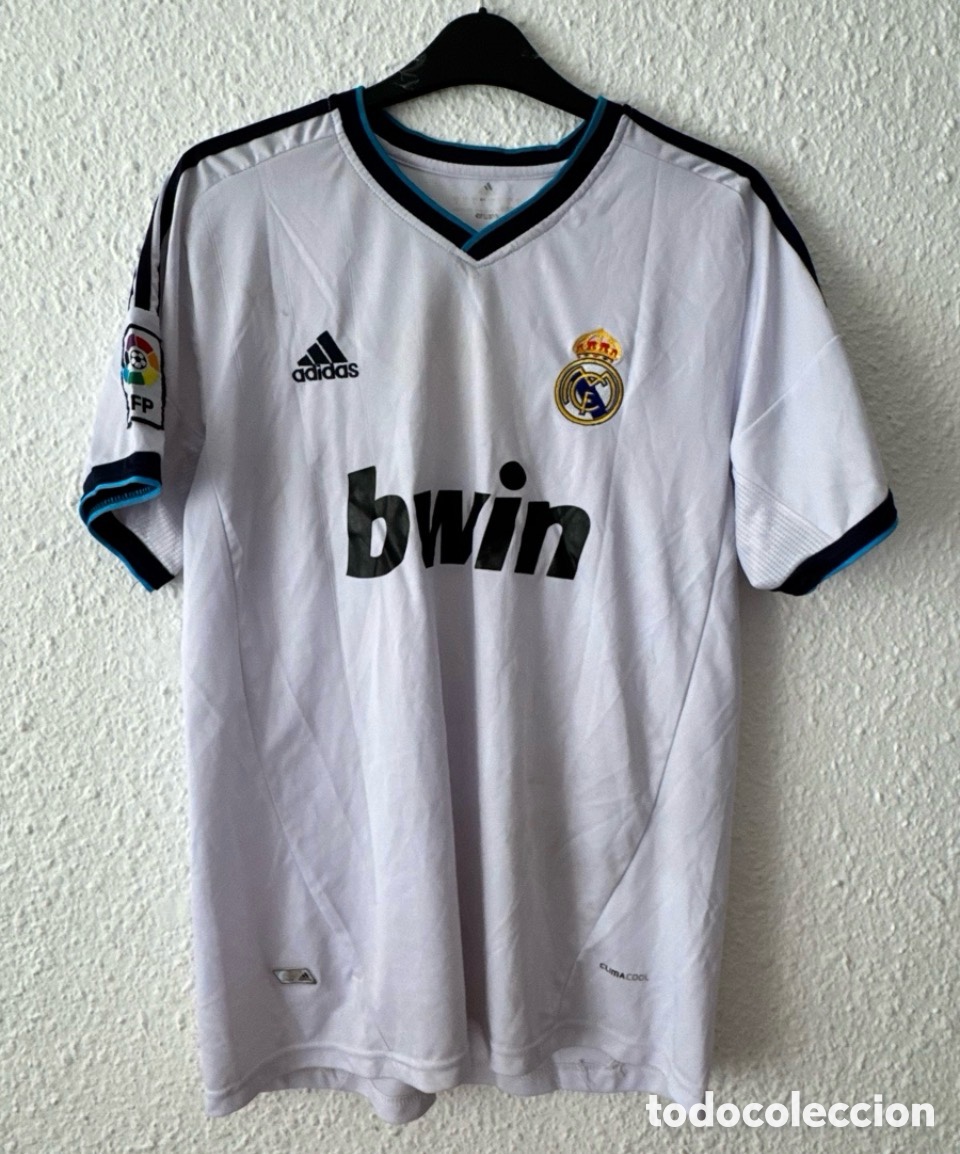 Coleccionismo deportivo: Antigua Camiseta deportiva vintage de F&uacute;tbol Real Madrid TALLA -L- Adidas