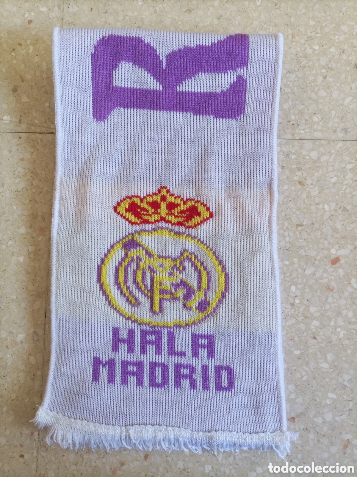 Coleccionismo deportivo: Rara bufanda f&uacute;tbol Real Madrid 80,s 90,s