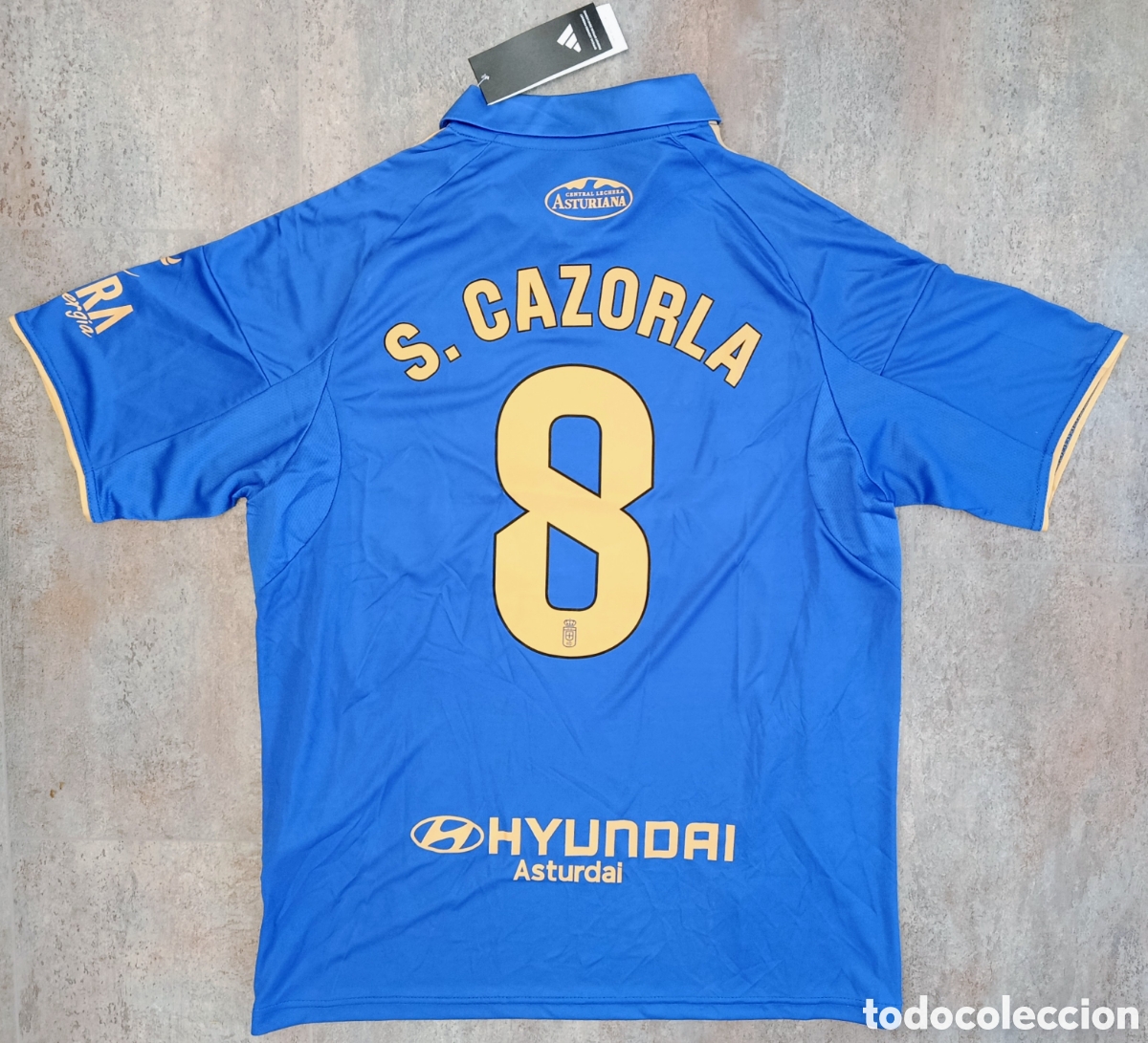 Colecionismo desportivo: Camiseta Cazorla Real Oviedo 2025-2026