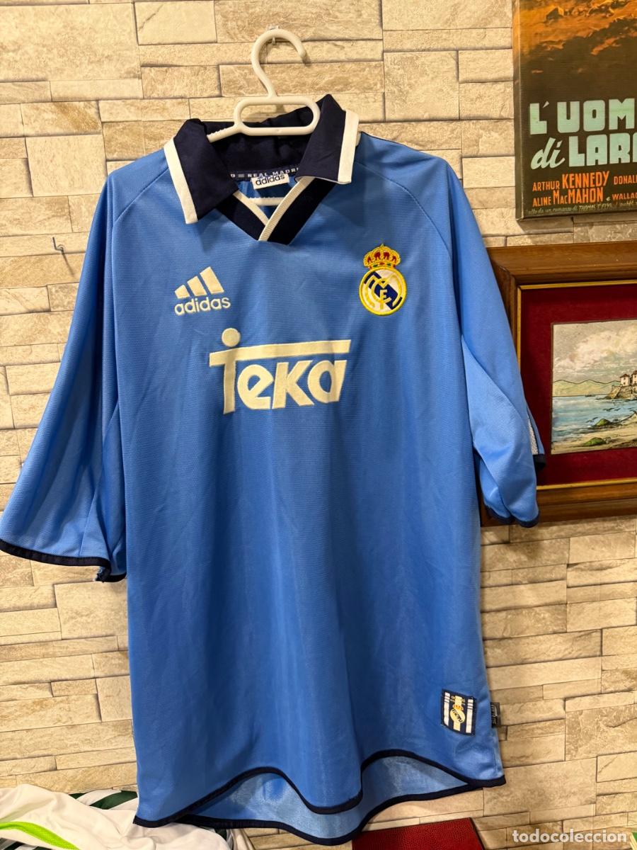 Coleccionismo deportivo: Antigua camiseta vintage Real Madrid