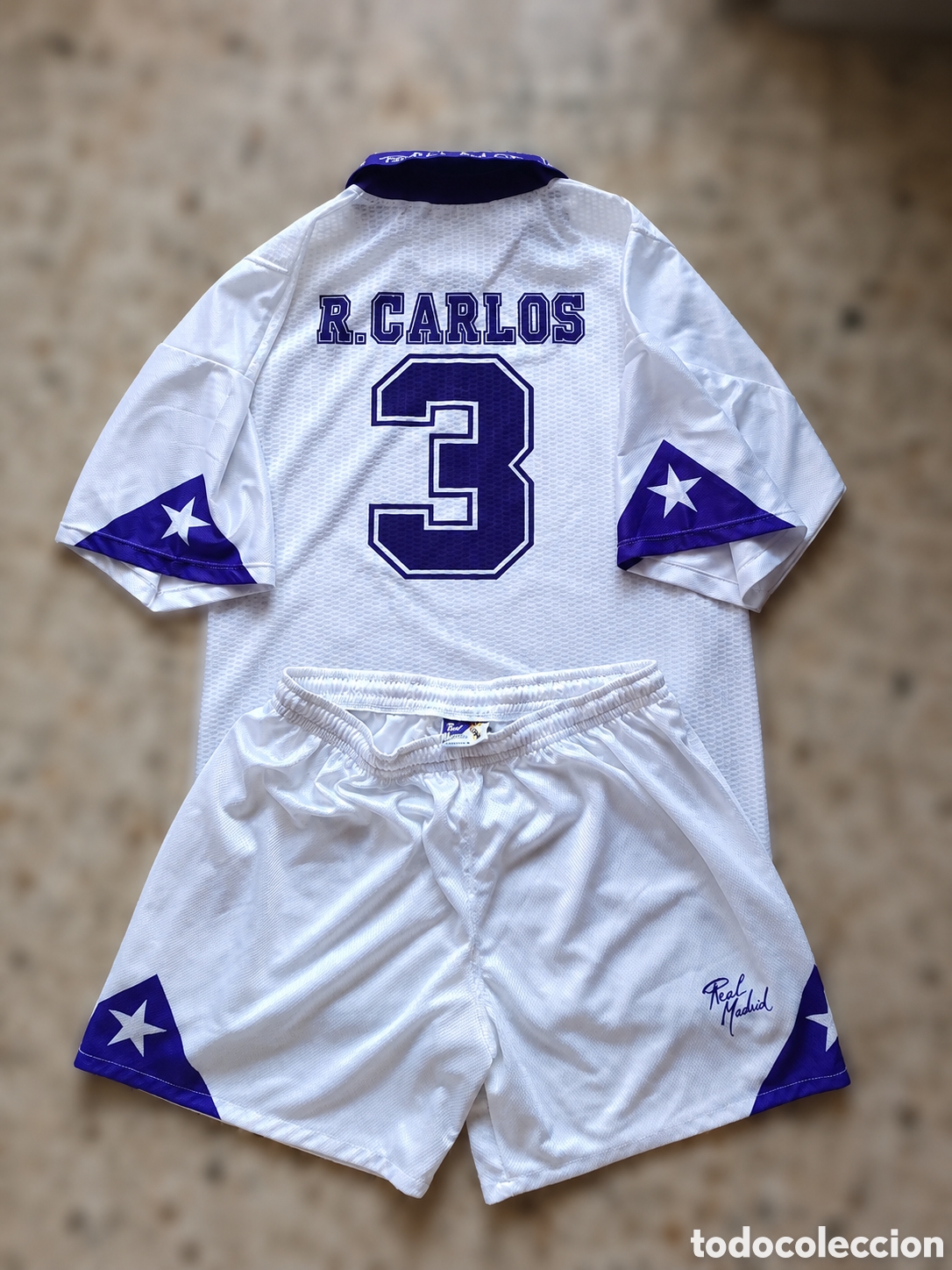 Coleccionismo deportivo: Conjunto Real Madrid a&ntilde;os 90s Roberto Carlos XXL