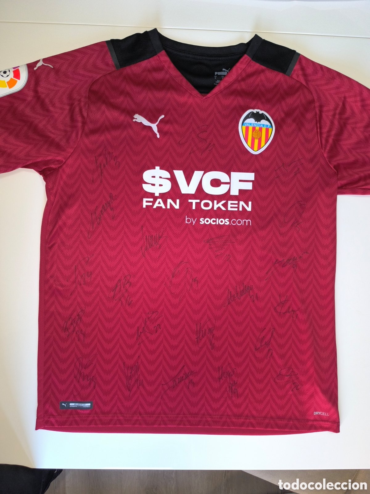 Coleccionismo deportivo: Camiseta Valencia cf firmada 2021/22 original VCF