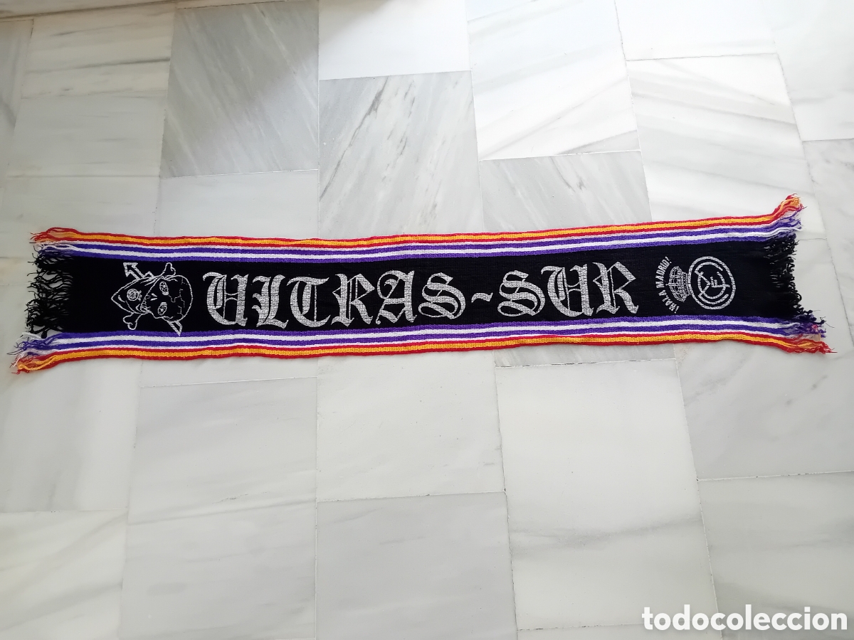 Coleccionismo deportivo: ANTIGUA Y DIFICIL BUFANDA FUTBOL ULTRA SUR REAL MADRID