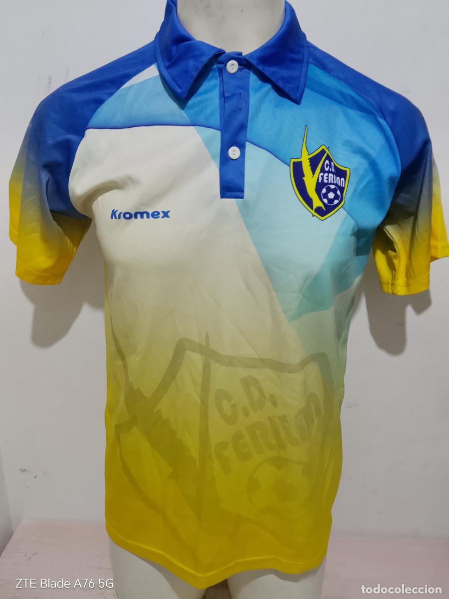 Coleccionismo deportivo: Club Deportivo Feril&aacute;n Aluche Madrid camiseta futbol m 55cts