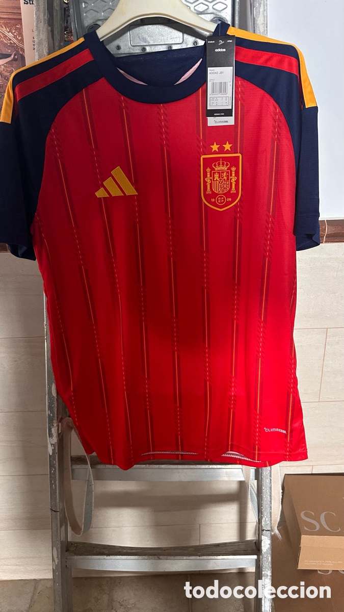 Coleccionismo deportivo: Camiseta de Espa&ntilde;a nueva con etiqueta