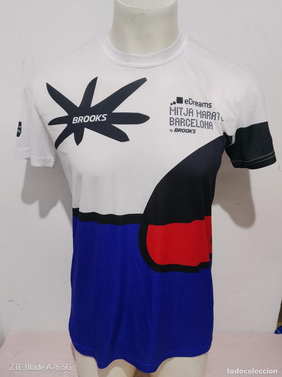 Coleccionismo deportivo: Brooks Marathon running barcelona camiseta atletismo shirt run M 50cts
