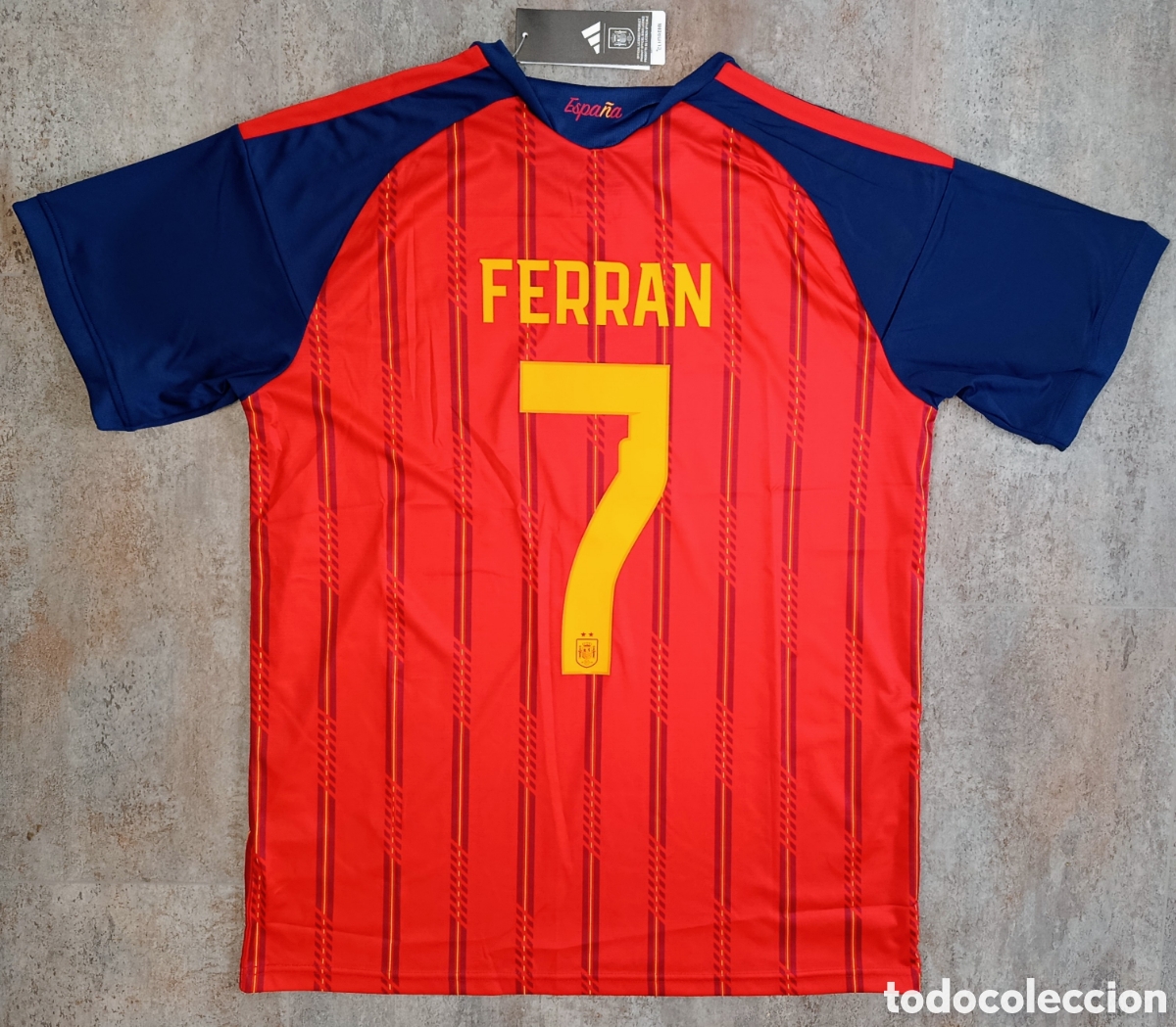 Collezionismo sportivo: Camiseta Ferr&aacute;n 2 estrellas Espa&ntilde;a 2026 Nueva