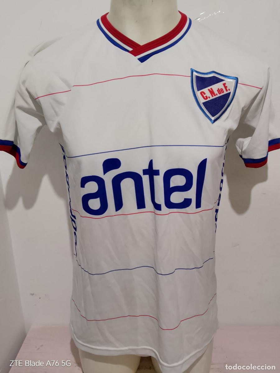 Coleccionismo deportivo: Club Nacional de Football Uruguay Barcelona camiseta futbol L 53cts