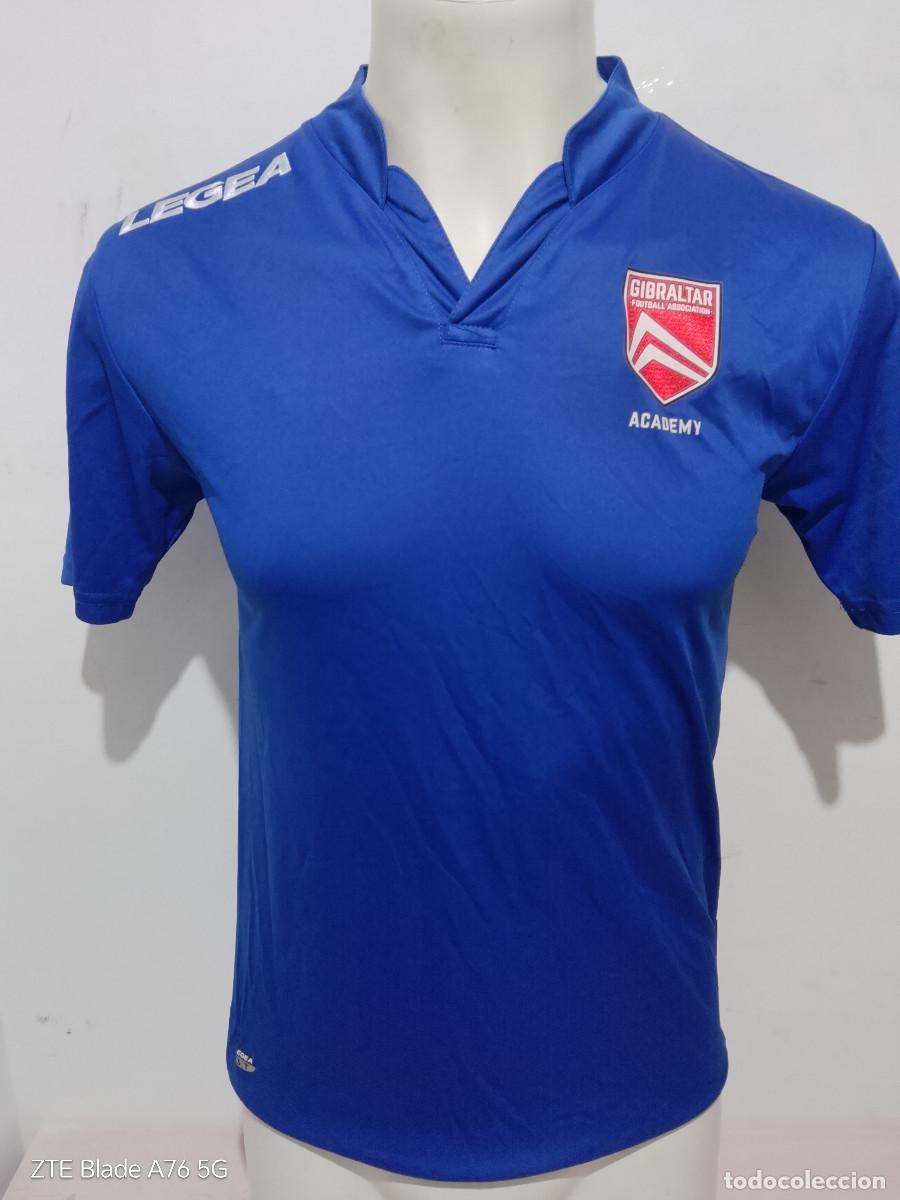 Coleccionismo deportivo: Gibraltar Academy futbol camiseta football national shirt 48cts S