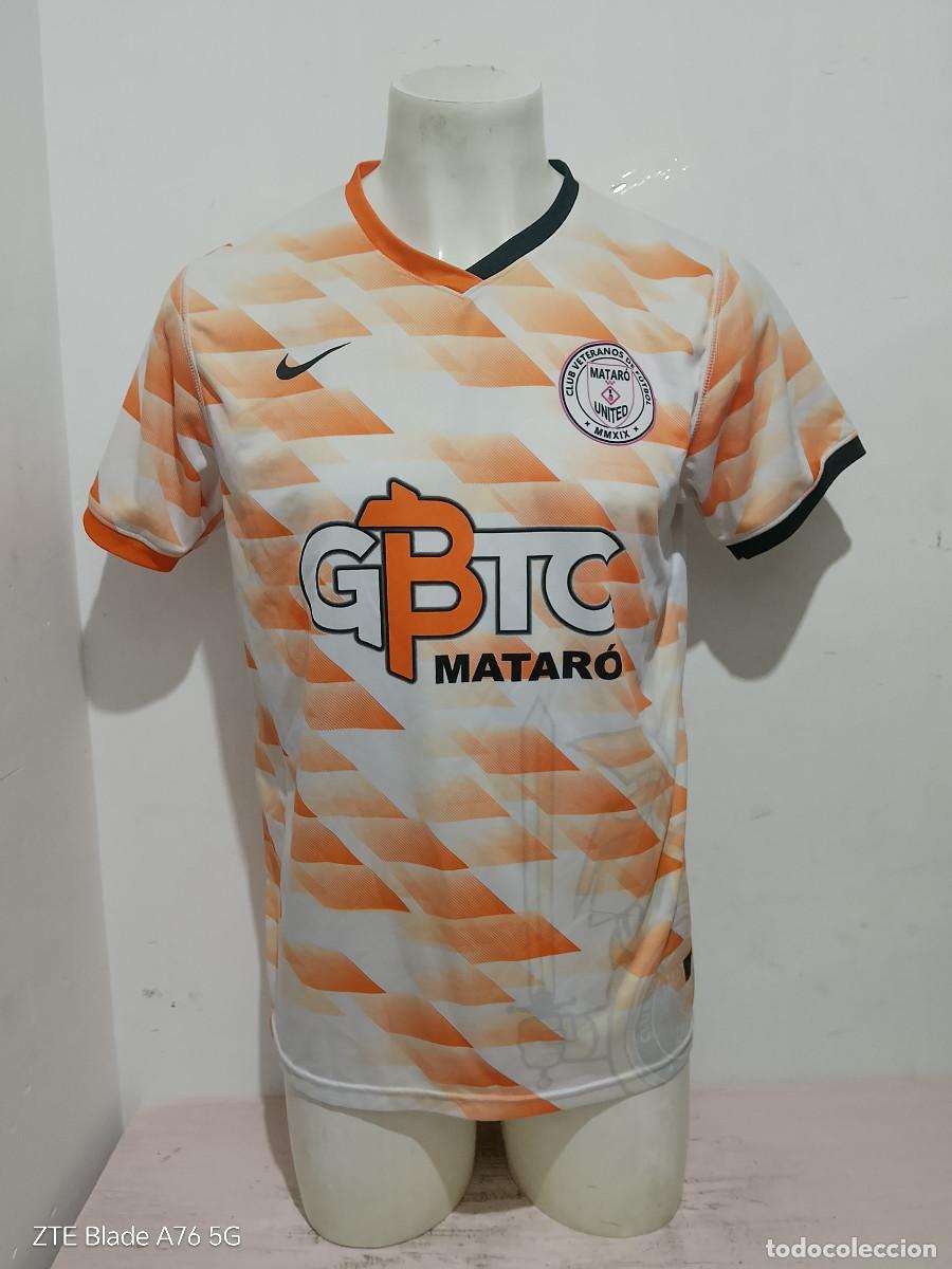 Coleccionismo deportivo: Mataro United veteranos camiseta futbol football shirt Catalunya M 55cts