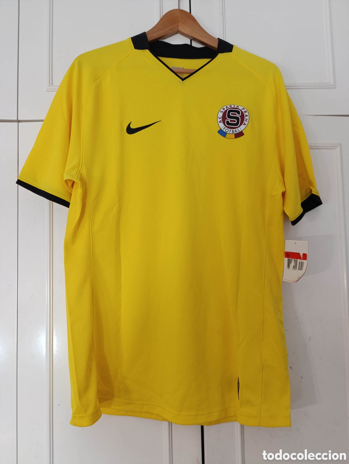 Coleccionismo deportivo: Camiseta away Sparta Praga