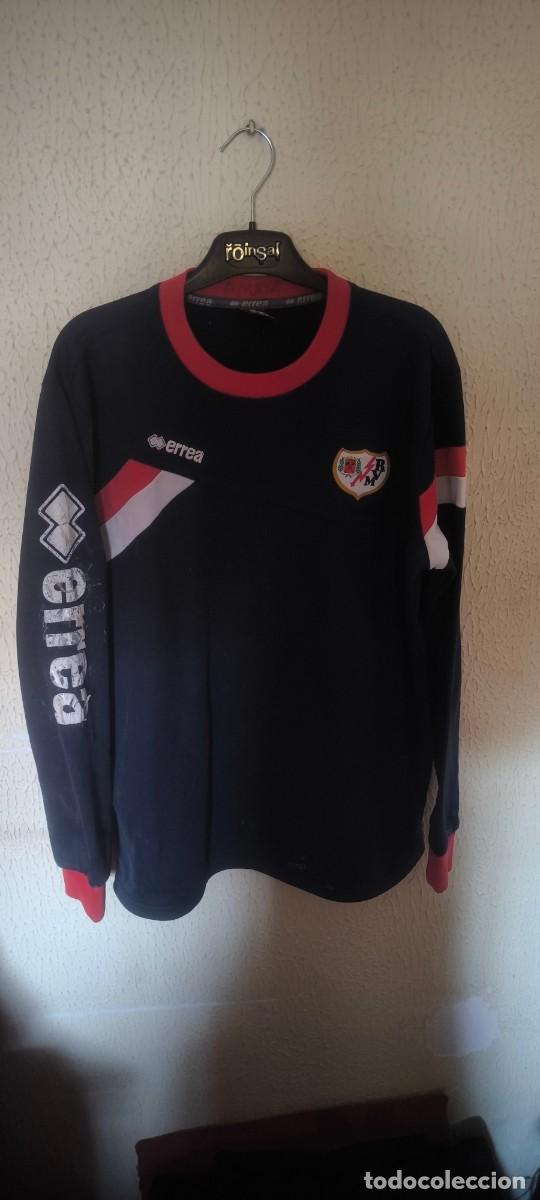 Coleccionismo deportivo: Original | Camiseta Futbol Shirt | Talla L | Sudadera del Rayo Vallecano - player worn Antonio Amaya