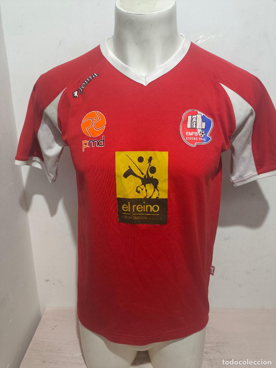 Coleccionismo deportivo: Escuela Municipal de F&uacute;tbol Base Ciudad Real camiseta futbol s 55cts