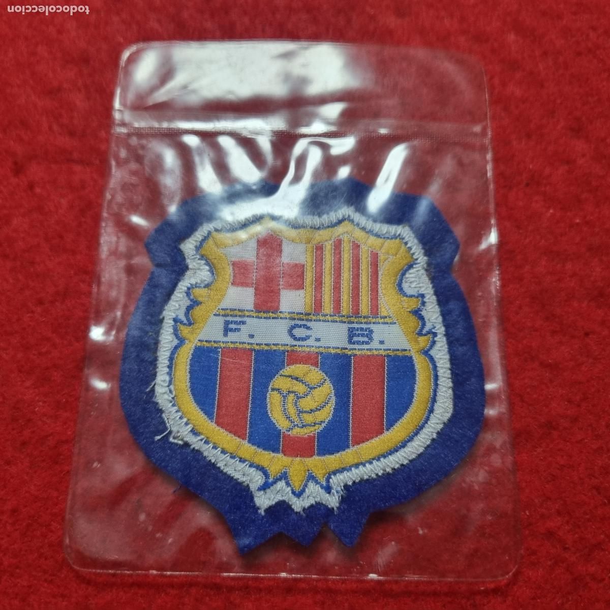 Coleccionismo deportivo: ESCUDO FUTBOL BARCELONA TELA PARA CAMISETA ANTIGUO ORIGINAL