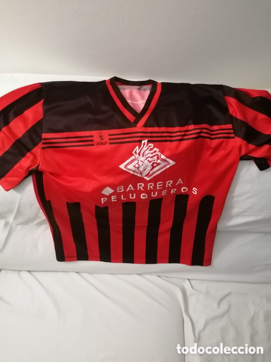 Coleccionismo deportivo: Camiseta Vintage F&uacute;tbol / F&uacute;tbol Sala A Rayas Rojas y Negras - Dorsal 3