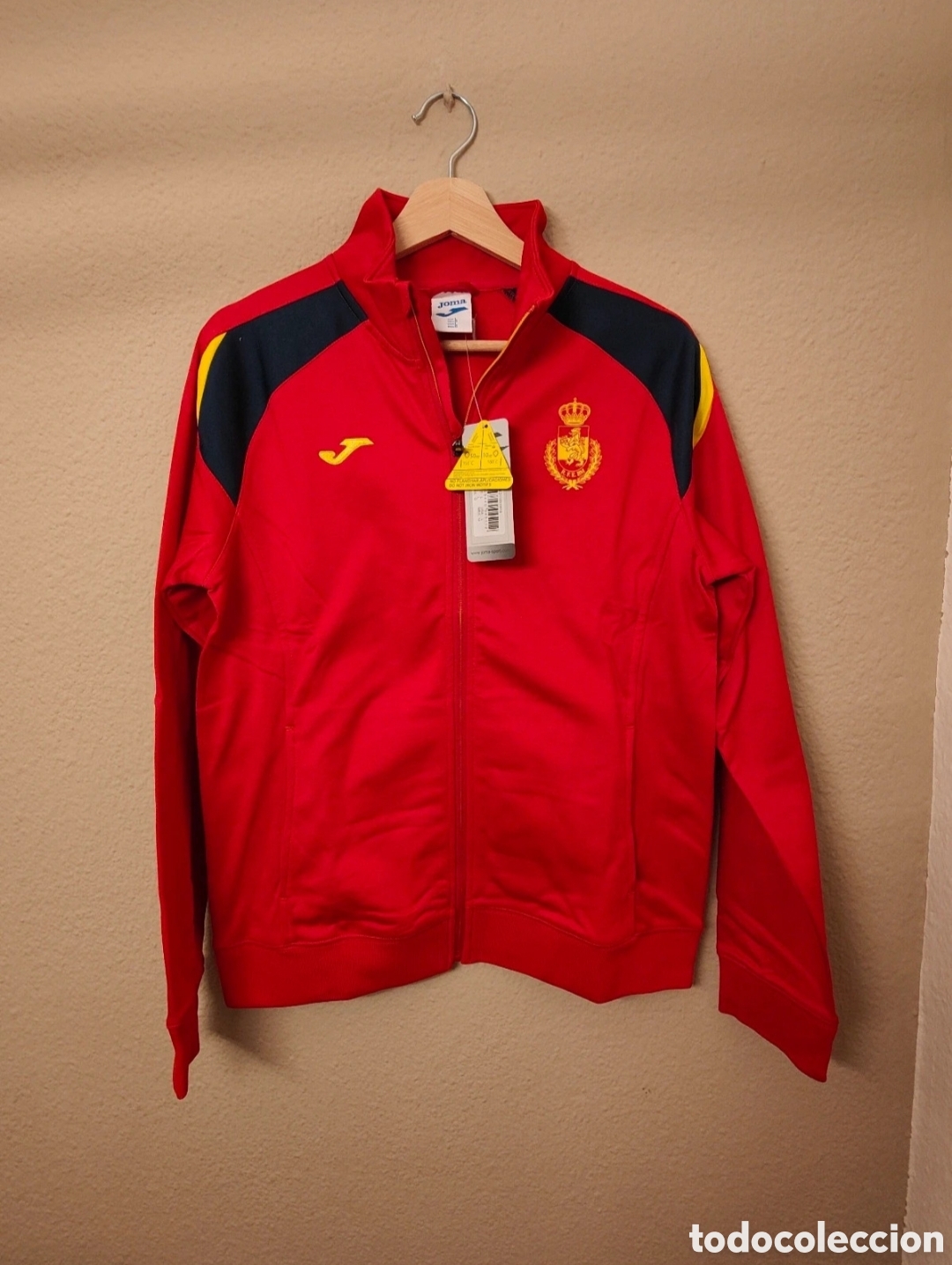 Coleccionismo deportivo: Chaqueta oficial ch&aacute;ndal RFEBM