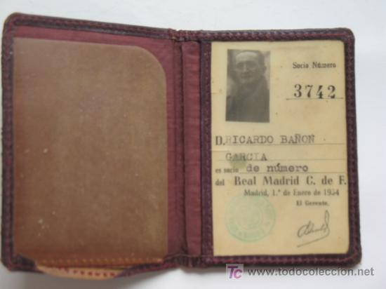 Coleccionismo deportivo: Carnet de socio del Real Madrid de 1954 - Foto 2