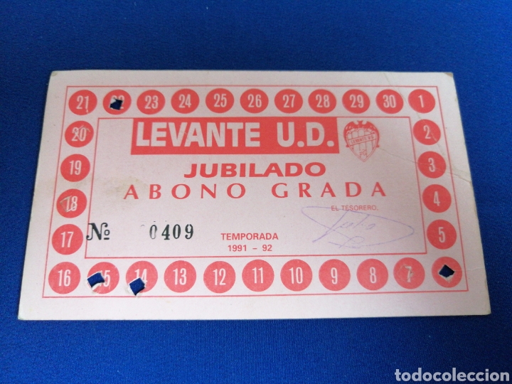 LEVANTE UNION DEPORTIVA CARNET TEMPORADA 1991-92 JUBILADO (Coleccionismo Deportivo - Documentos de Deportes - Carnet de Socios)
