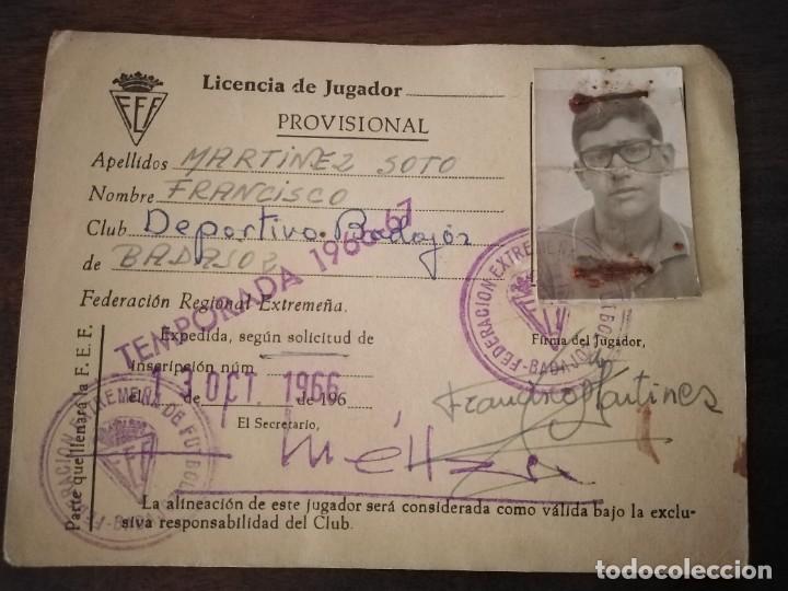 Sports collectibles: Licencia Jugador Club Deportivo Badajoz. Temporada 1966/67. Ver fotos.