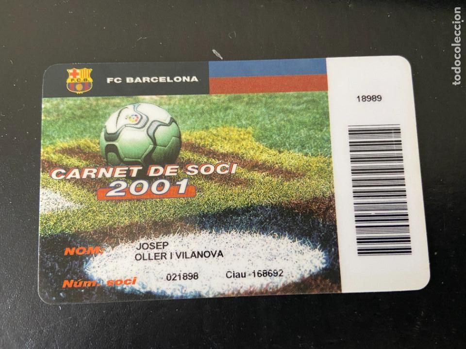Coleccionismo deportivo: carnet de socio del barcelona 2001 - Foto 1