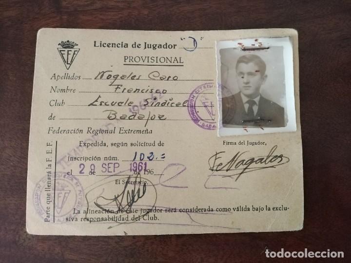 Sports collectibles: Licencia de Jugador Club Escuela Sindical de Badajoz. Temporada 1961/62.