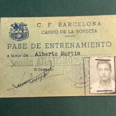 Coleccionismo deportivo: CARNET DEL CLUB DE FÚTBOL BARCELONA SECCIÓN ATLETISMO 1950’S. ARTIFUTBOL. Lote 400939564