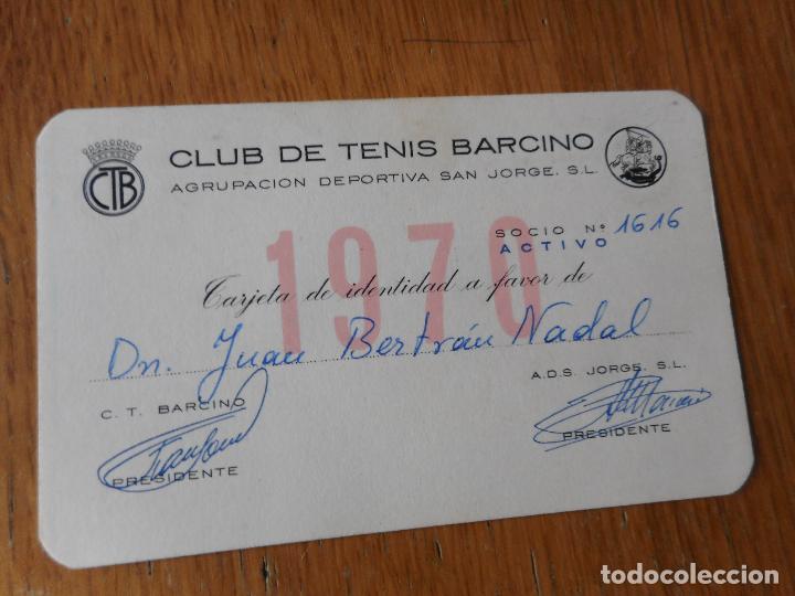 Sammelleidenschaft Sport: ANTIGUO CARNET SOCIO CLUB TENIS BARCINO. AGRUPACION DEPORTIVA SAN JORGE. BARCELONA? 1970