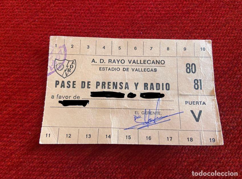 Sammelleidenschaft Sport: R25714 CARNET PASE DE PRENSA Y RADIO RAYO VALLECANO ESTADIO DE VALLECAS 80 81 1980 1981 SOCIO ABONO