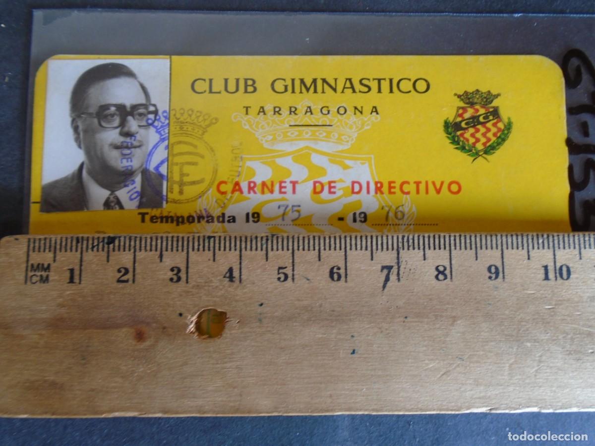 Sports collectibles: (GT-153)CARNET CLUB GIMNASTICO DE TARRAGONA - DIRECTIVO - 1975-76