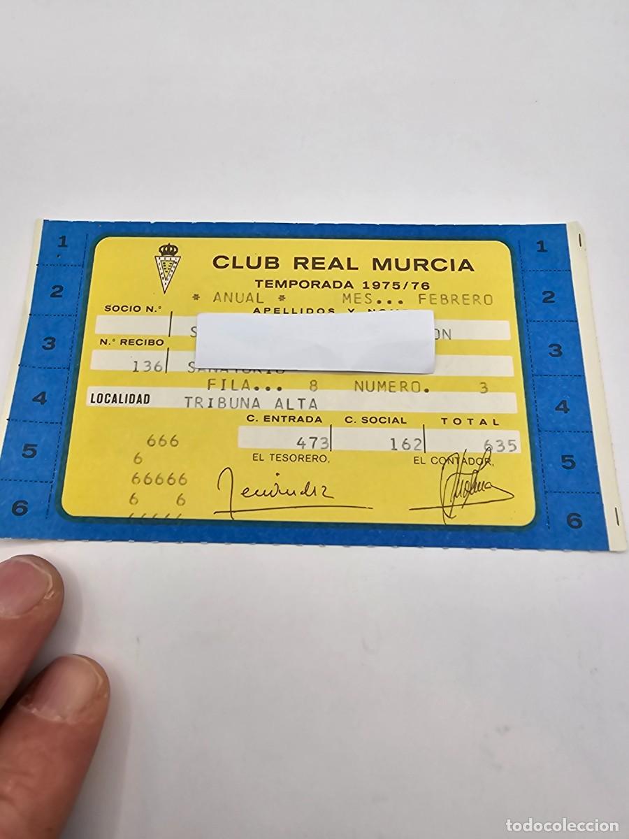 Sports collectibles: carnet socio abonado pase f&uacute;tbol club Murcia 1975 1976