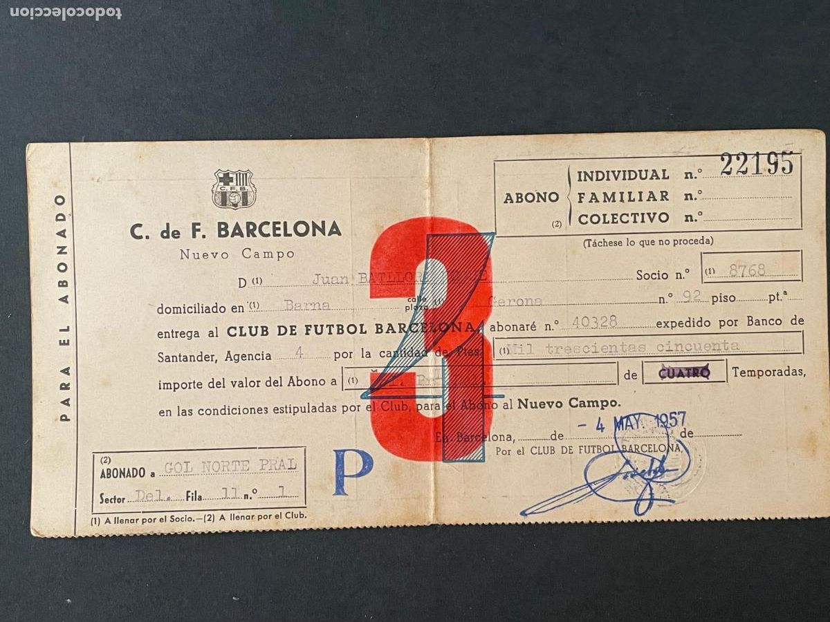 Sports collectibles: ABONO CLUB DE FUTBOL BARCELONA - 1957