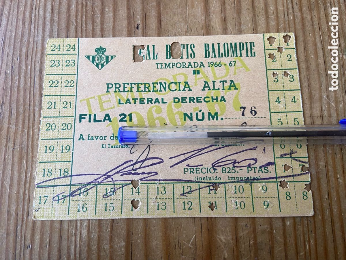 Sports collectibles: R30094 CARNET FUTBOL SOCIO ABONO TARJETA REAL BETIS TEMPORADA 66 67 1966 1967